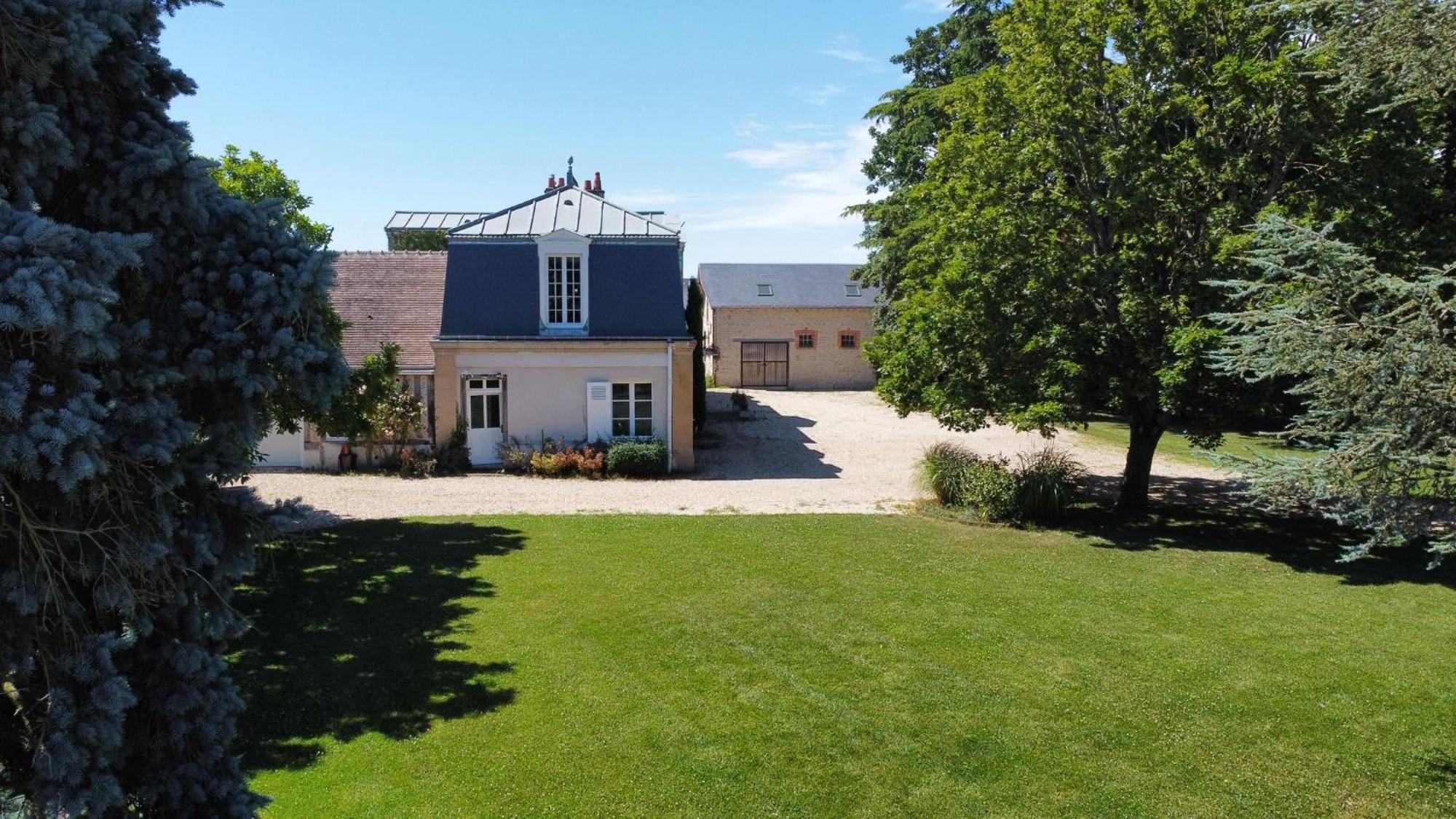 Maison Chaleureuse De 4 A 12 Personnes Neuville-aux-Bois Kültér fotó